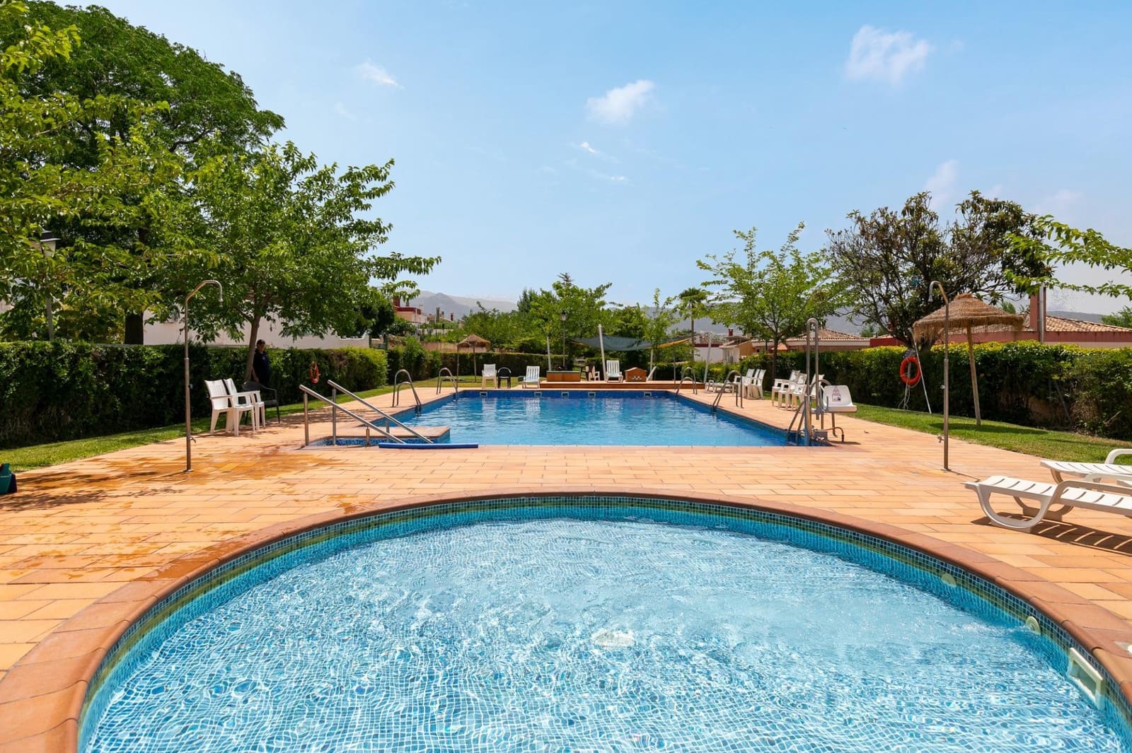 Pareado de 4 habitaciones en Ogíjares en venta con piscina garaje - 580.000 € (Ref: 9990888)
