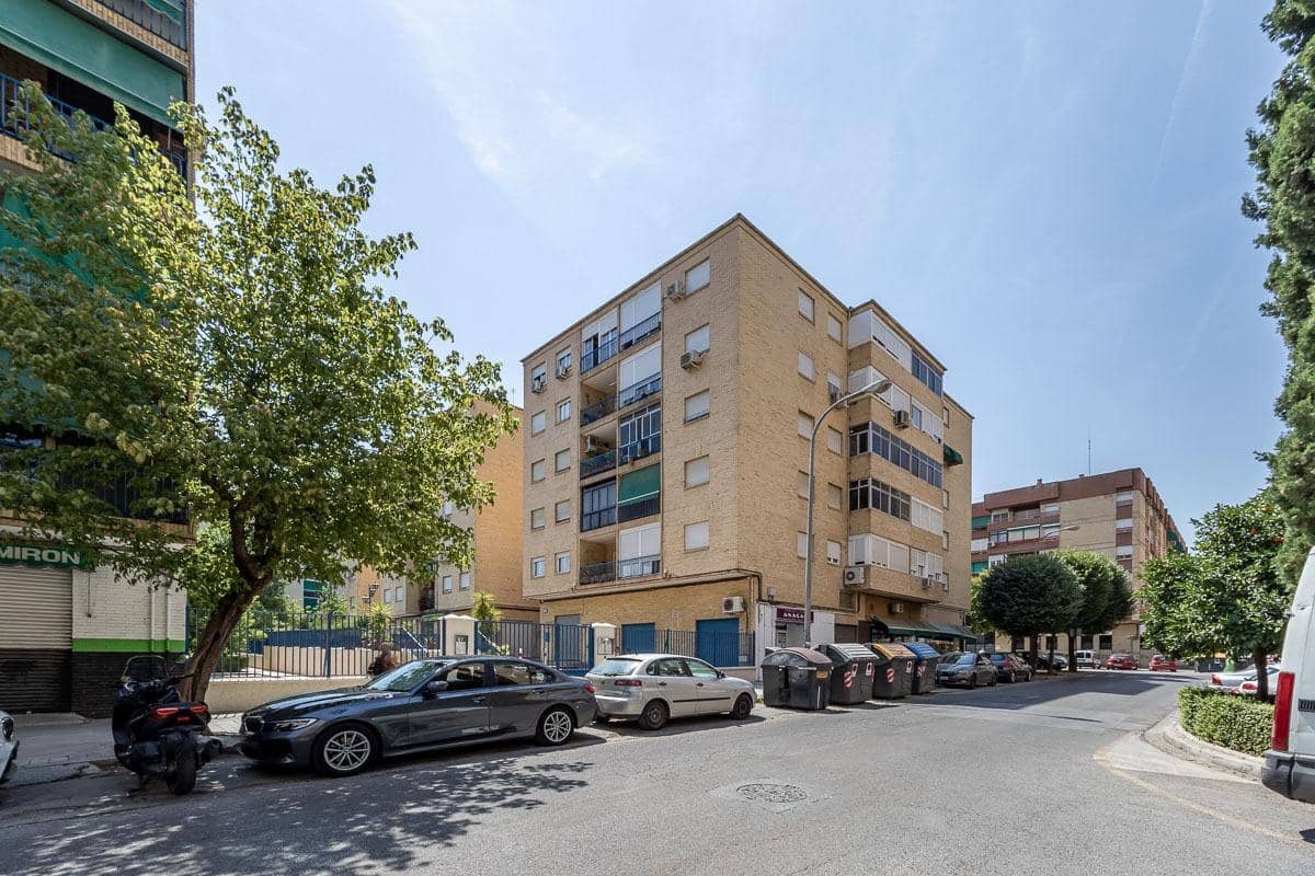 4 soverom Leilighet til salgs i Granada by med garasje - € 360 000 (Ref: 9990889)
