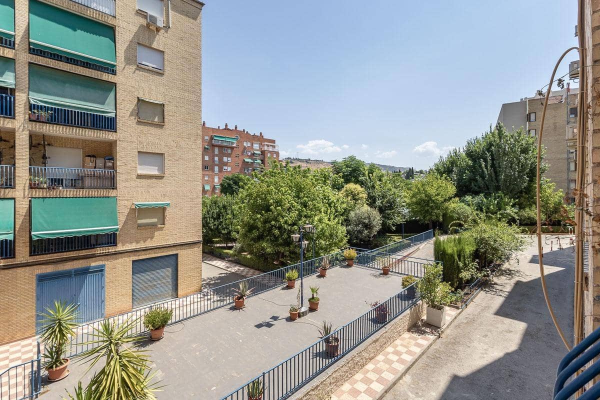 4 soverom Leilighet til salgs i Granada by med garasje - € 360 000 (Ref: 9990889)