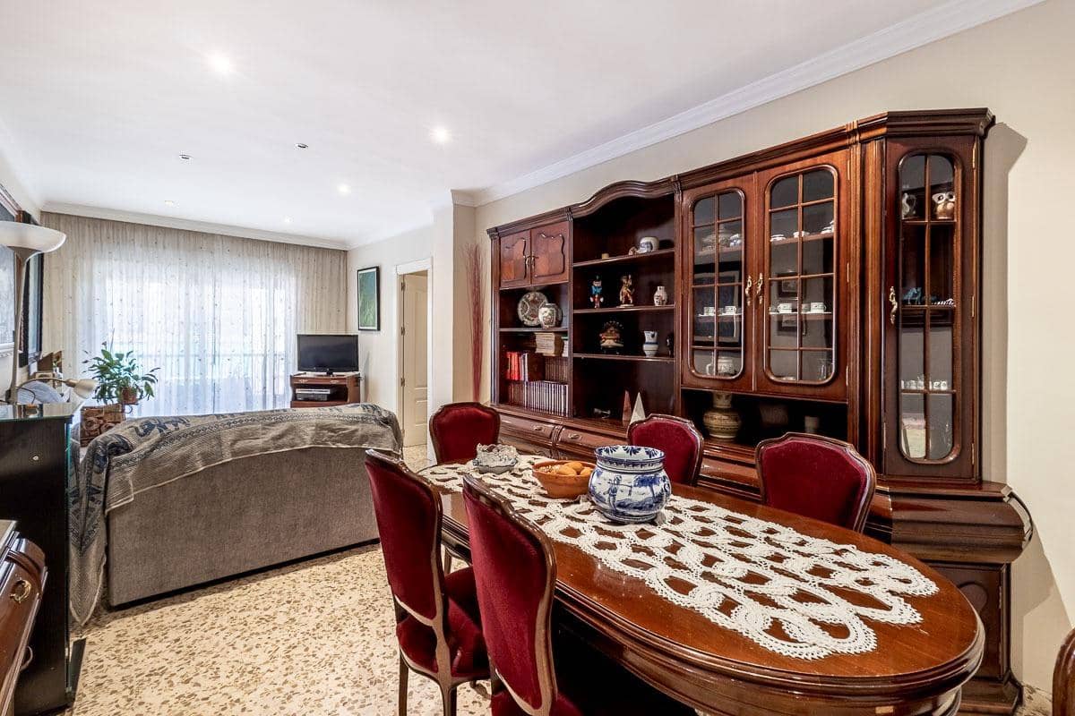 4 soverom Leilighet til salgs i Granada by med garasje - € 360 000 (Ref: 9990889)