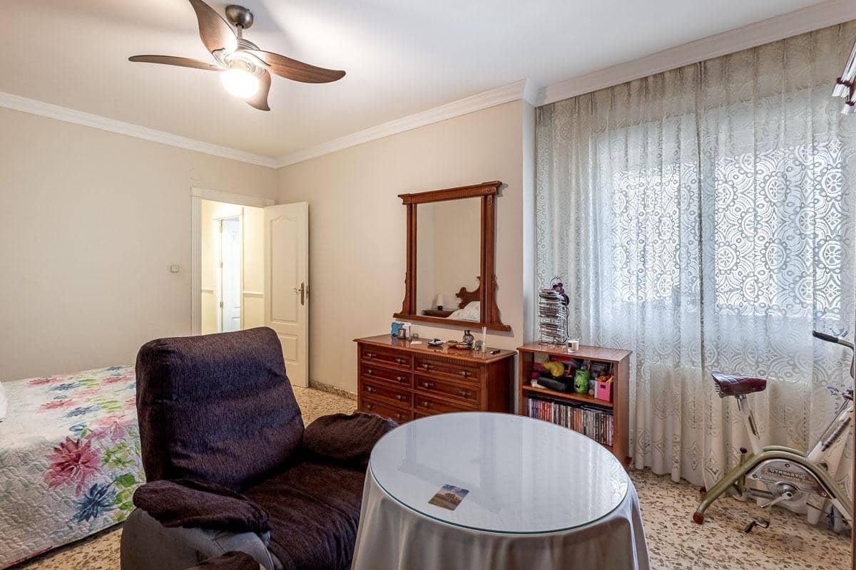 4 soverom Leilighet til salgs i Granada by med garasje - € 360 000 (Ref: 9990889)