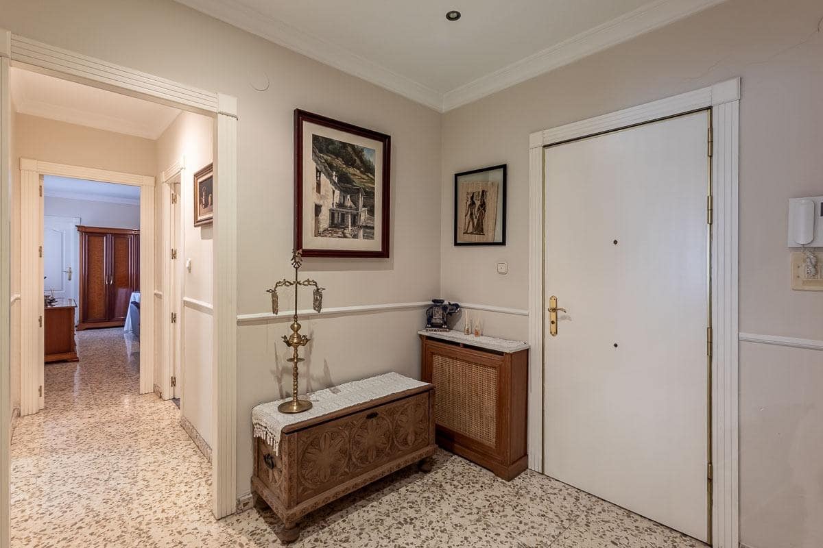 4 soverom Leilighet til salgs i Granada by med garasje - € 360 000 (Ref: 9990889)