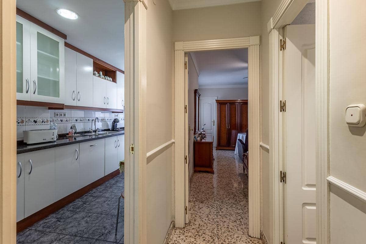 4 soverom Leilighet til salgs i Granada by med garasje - € 360 000 (Ref: 9990889)