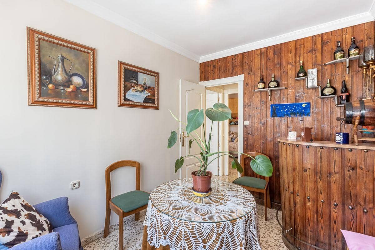 4 soverom Leilighet til salgs i Granada by med garasje - € 360 000 (Ref: 9990889)