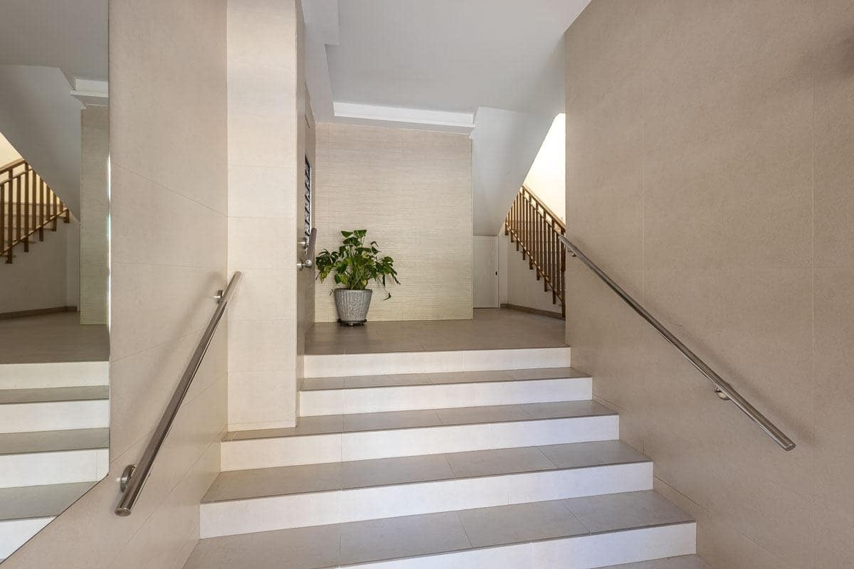 4 soverom Leilighet til salgs i Granada by med garasje - € 360 000 (Ref: 9990889)
