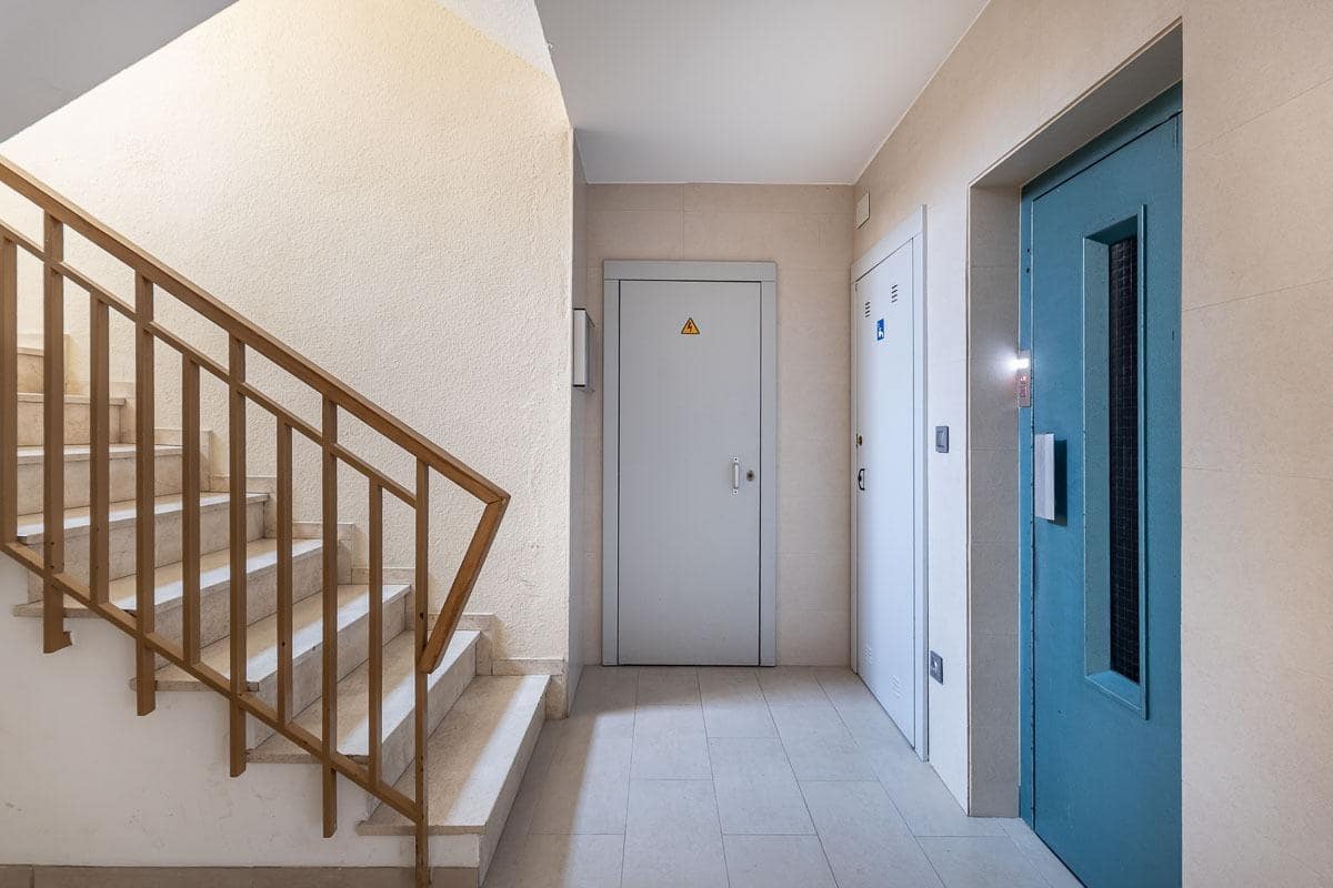 4 soverom Leilighet til salgs i Granada by med garasje - € 360 000 (Ref: 9990889)