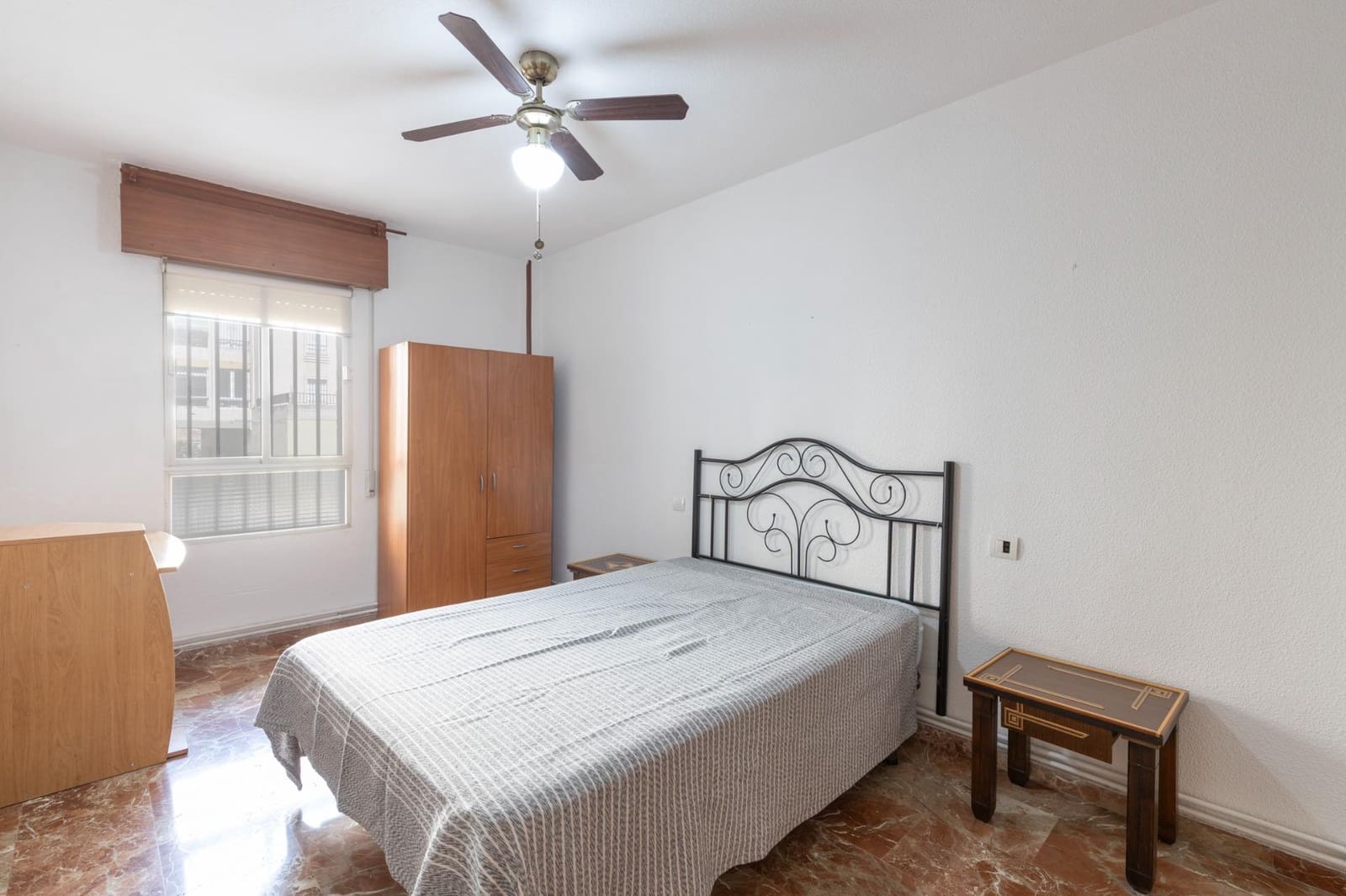 3 soverom Leilighet til salgs i Granada by med garasje - € 230 000 (Ref: 9990890)