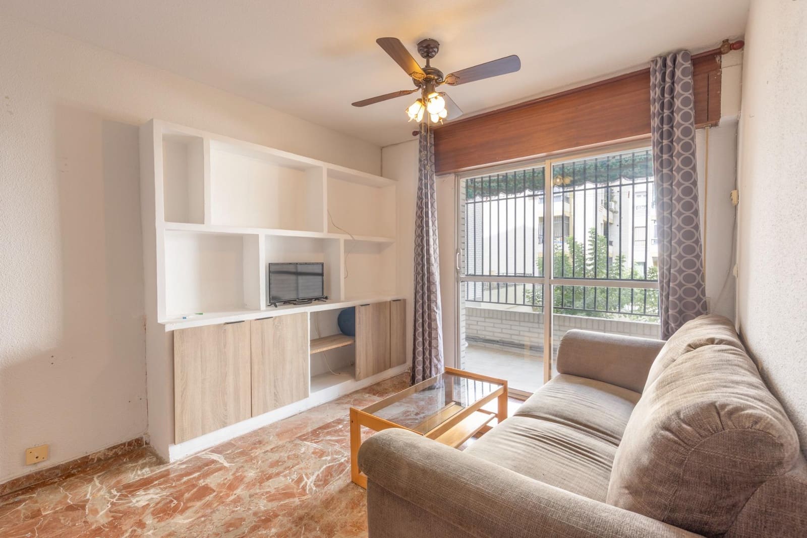 3 soverom Leilighet til salgs i Granada by med garasje - € 230 000 (Ref: 9990890)