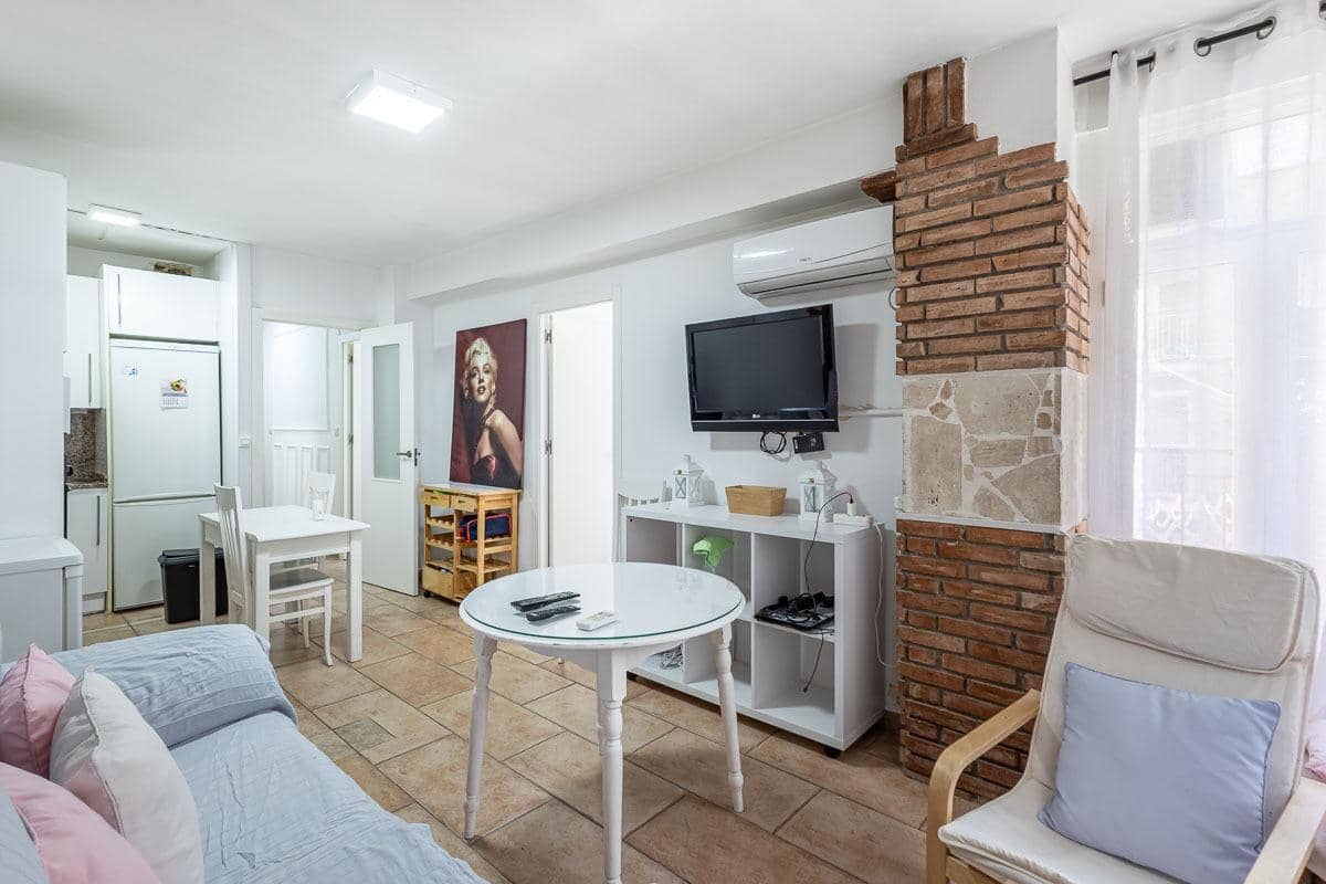Piso de 4 habitaciones en Granada ciudad en venta - 314.000 € (Ref: 9990891)