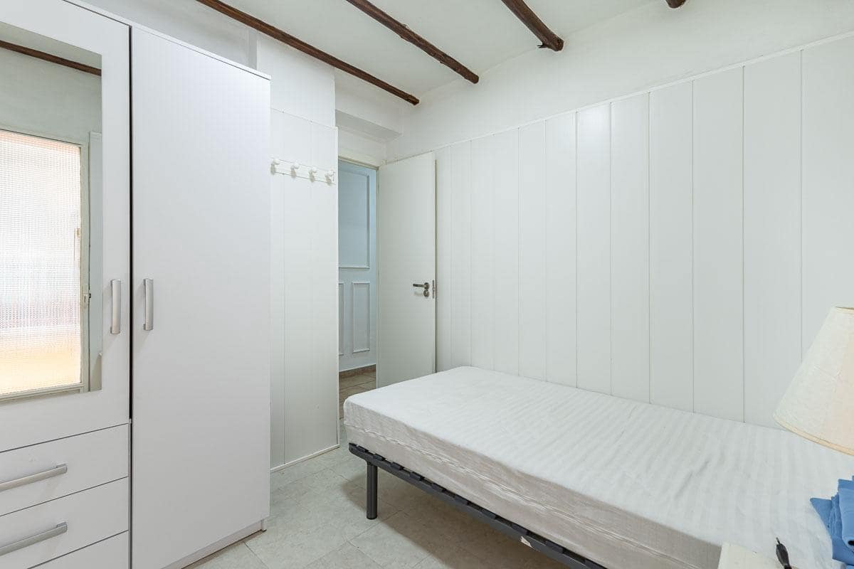 Piso de 4 habitaciones en Granada ciudad en venta - 314.000 € (Ref: 9990891)