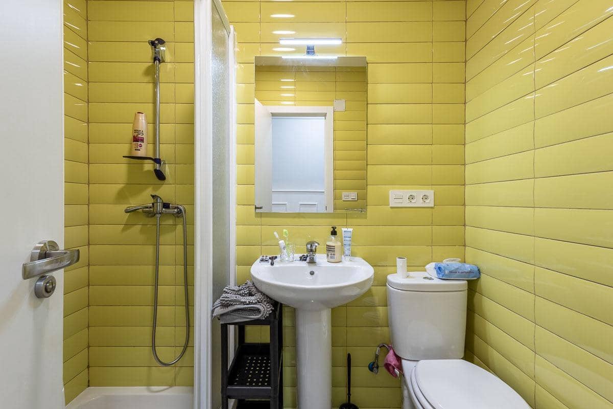 Piso de 4 habitaciones en Granada ciudad en venta - 314.000 € (Ref: 9990891)