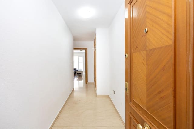 2 slaapkamer Flat te koop in Granada stad met garage - € 285.000 (Ref: 9997248)