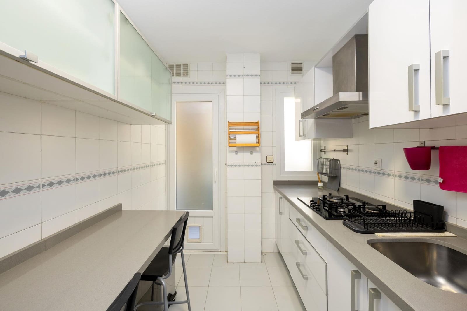 2 slaapkamer Flat te koop in Granada stad met garage - € 285.000 (Ref: 9997248)