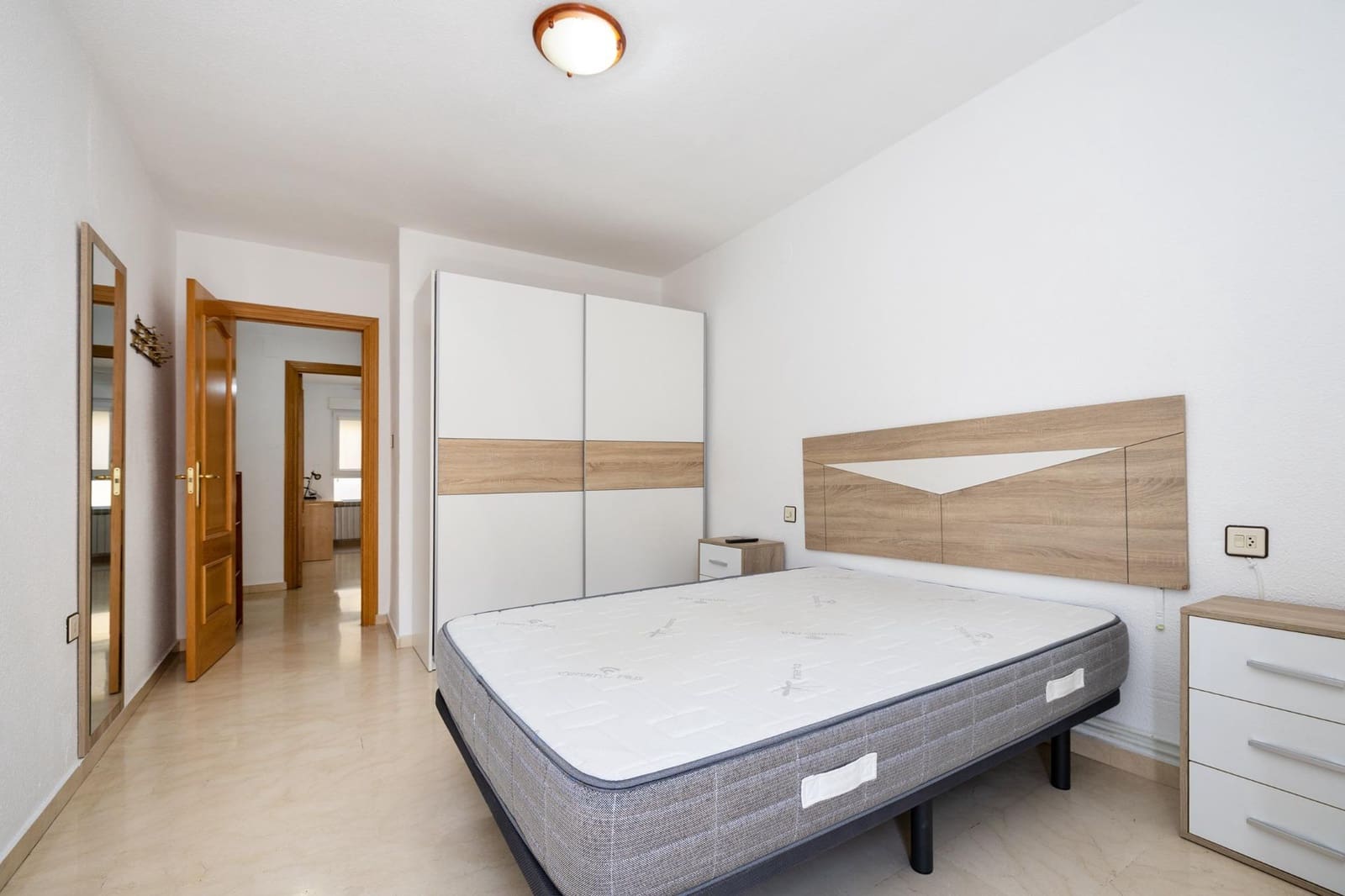 2 slaapkamer Flat te koop in Granada stad met garage - € 285.000 (Ref: 9997248)
