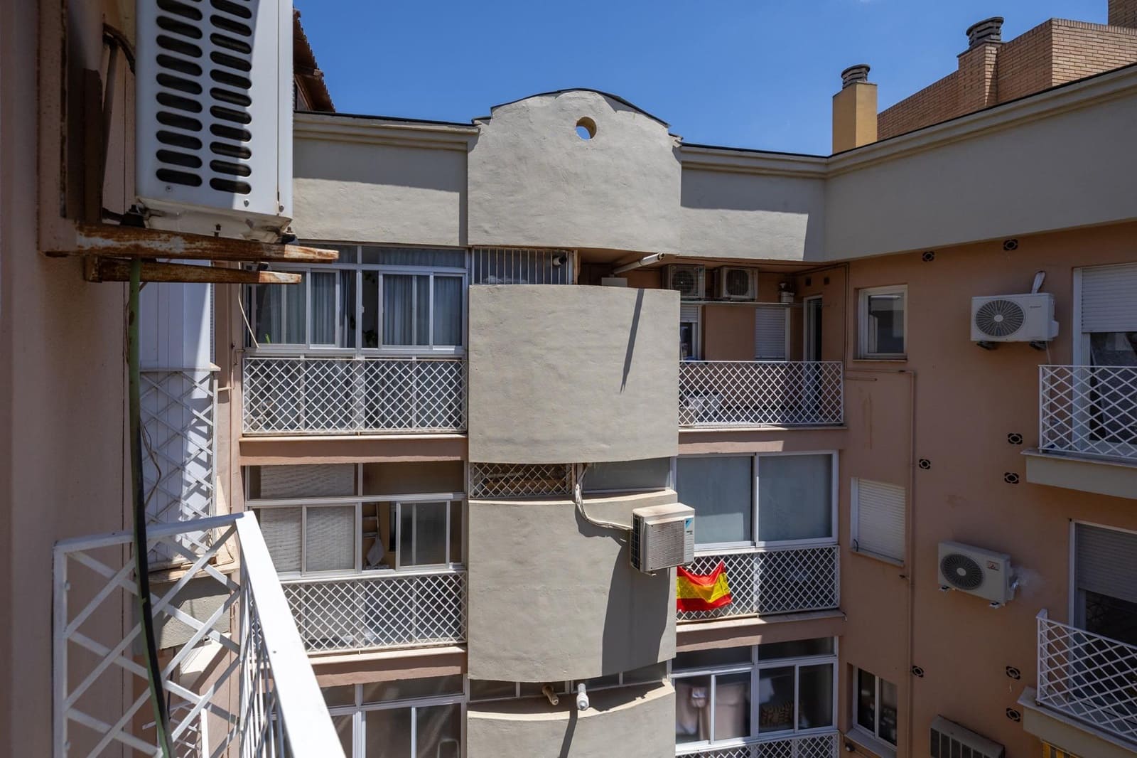 2 slaapkamer Flat te koop in Granada stad met garage - € 285.000 (Ref: 9997248)