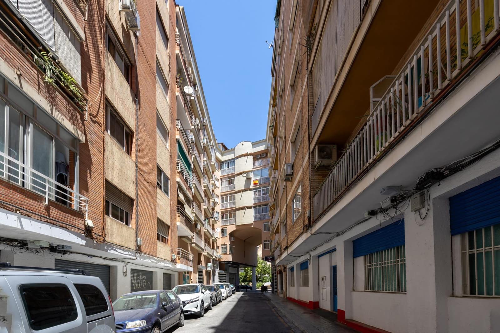 2 slaapkamer Flat te koop in Granada stad met garage - € 285.000 (Ref: 9997248)