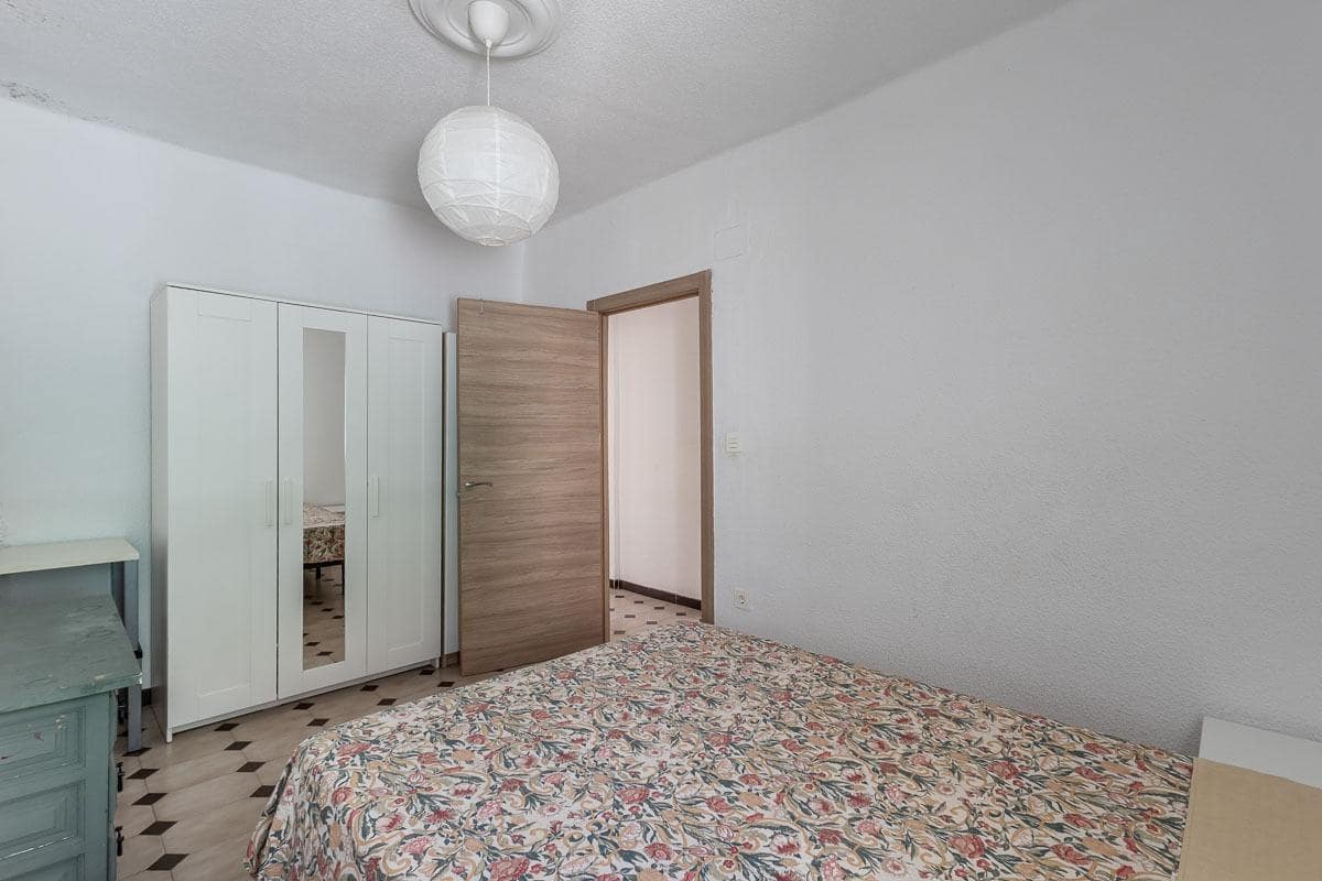 3 slaapkamer Flat te koop in Granada stad - € 260.000 (Ref: 9997249)