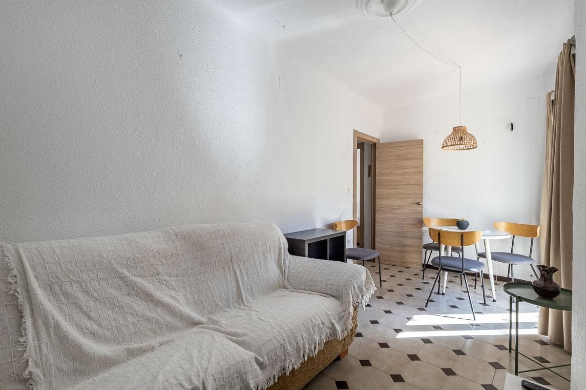 3 slaapkamer Flat te koop in Granada stad - € 260.000 (Ref: 9997249)