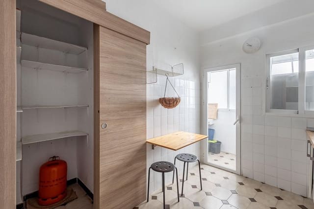 3 slaapkamer Flat te koop in Granada stad - € 260.000 (Ref: 9997249)