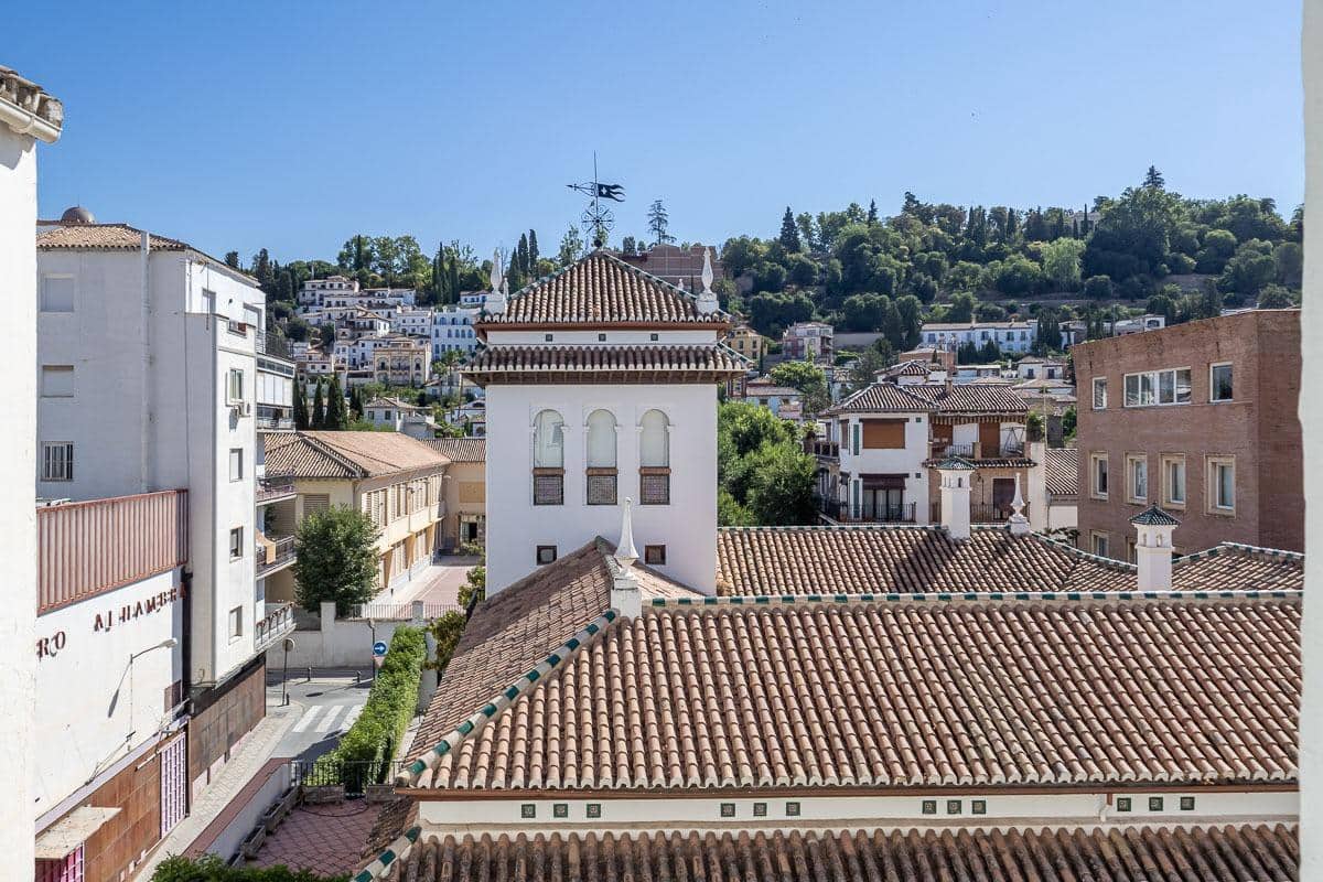 3 slaapkamer Flat te koop in Granada stad - € 260.000 (Ref: 9997249)