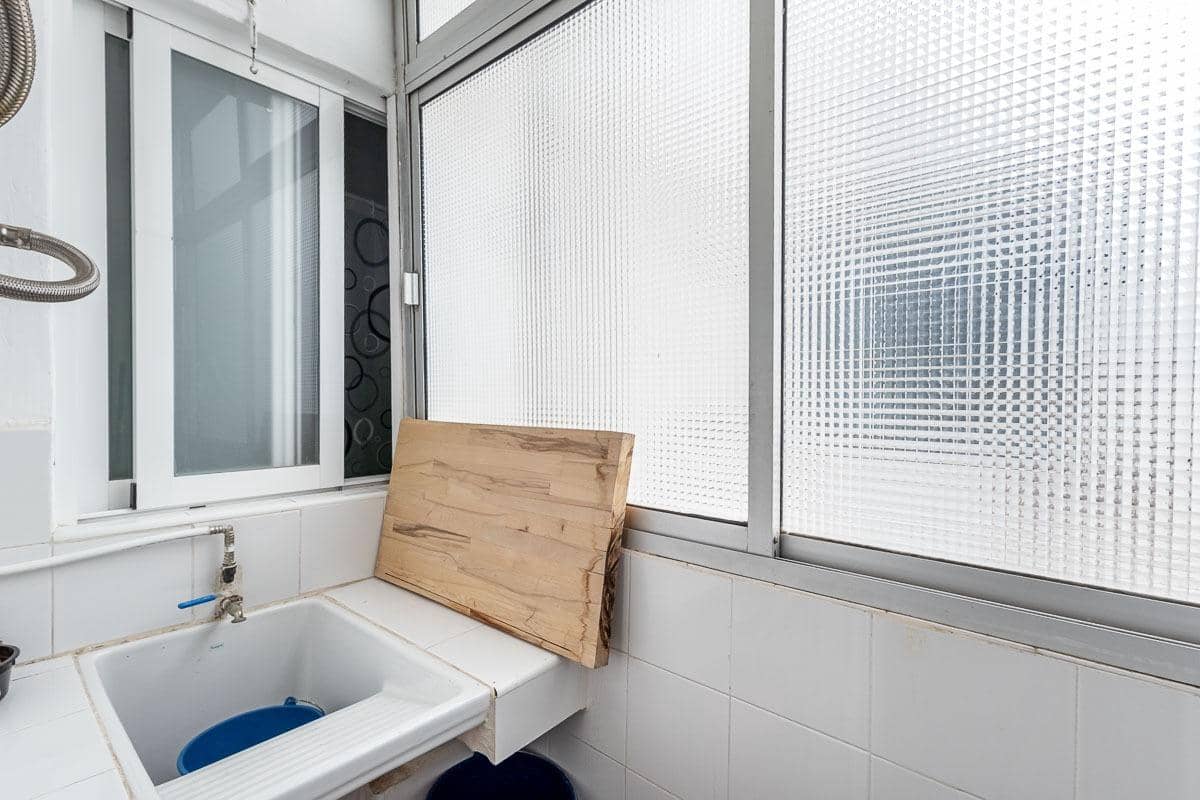 3 slaapkamer Flat te koop in Granada stad - € 260.000 (Ref: 9997249)