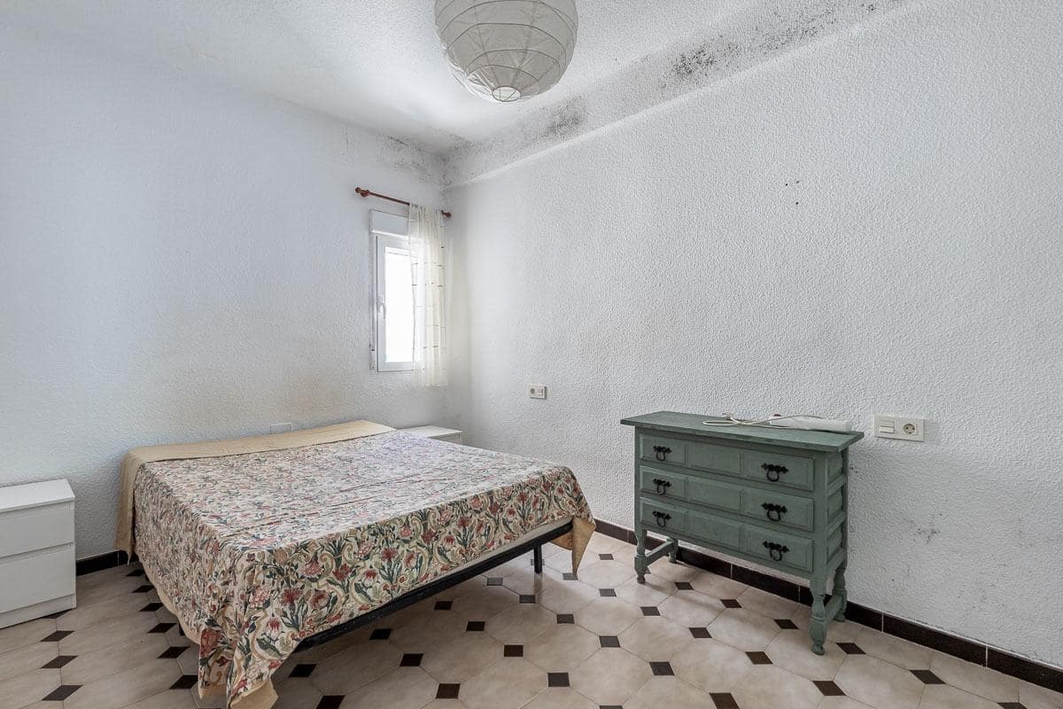3 slaapkamer Flat te koop in Granada stad - € 260.000 (Ref: 9997249)