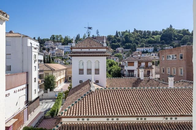 3 slaapkamer Flat te koop in Granada stad - € 260.000 (Ref: 9997249)