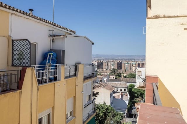 3 slaapkamer Flat te koop in Granada stad - € 260.000 (Ref: 9997249)
