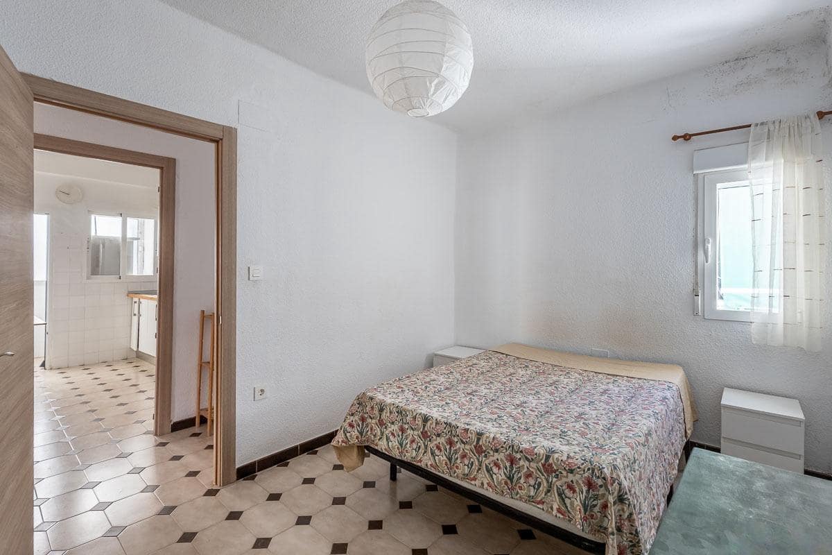 3 slaapkamer Flat te koop in Granada stad - € 260.000 (Ref: 9997249)