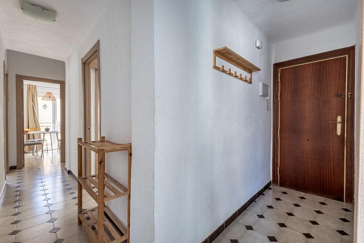3 slaapkamer Flat te koop in Granada stad - € 260.000 (Ref: 9997249)