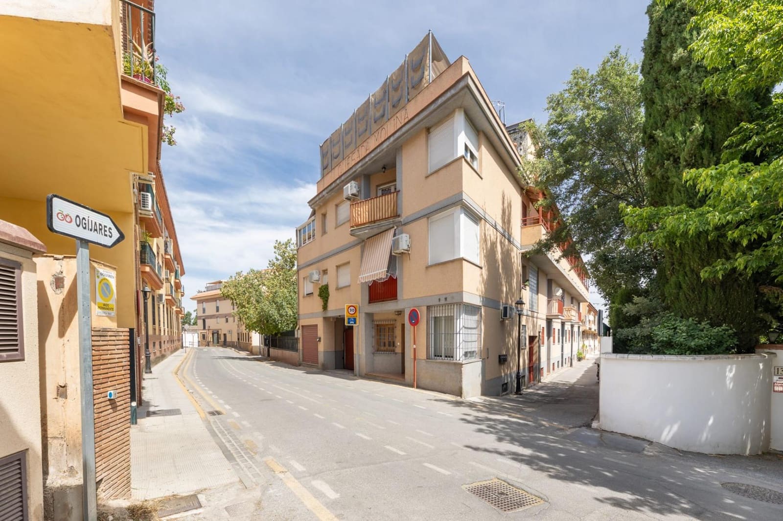 3 slaapkamer Appartement te koop in Ogijares met garage - € 184.000 (Ref: 9997250)