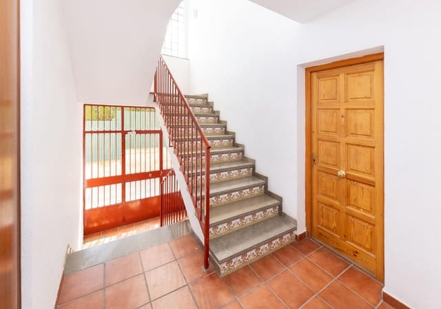 3 slaapkamer Appartement te koop in Ogíjares met garage - € 184.000 (Ref: 9997250)