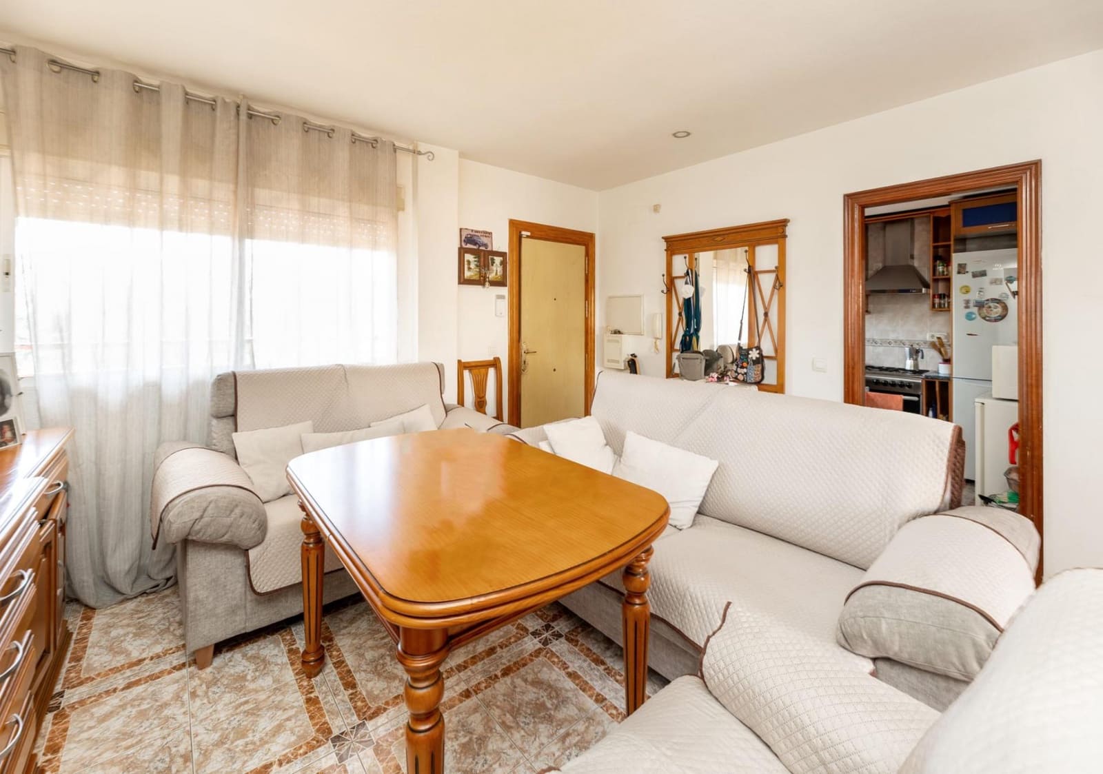 3 slaapkamer Appartement te koop in Ogijares met garage - € 184.000 (Ref: 9997250)