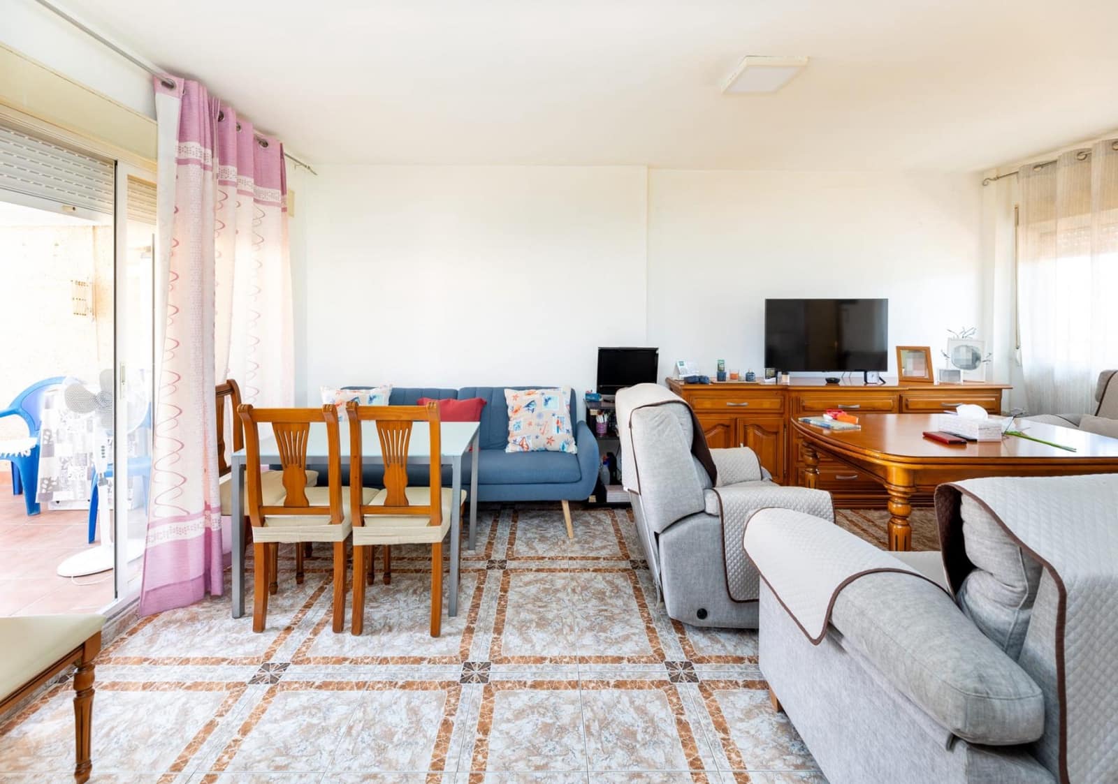 3 slaapkamer Appartement te koop in Ogijares met garage - € 184.000 (Ref: 9997250)