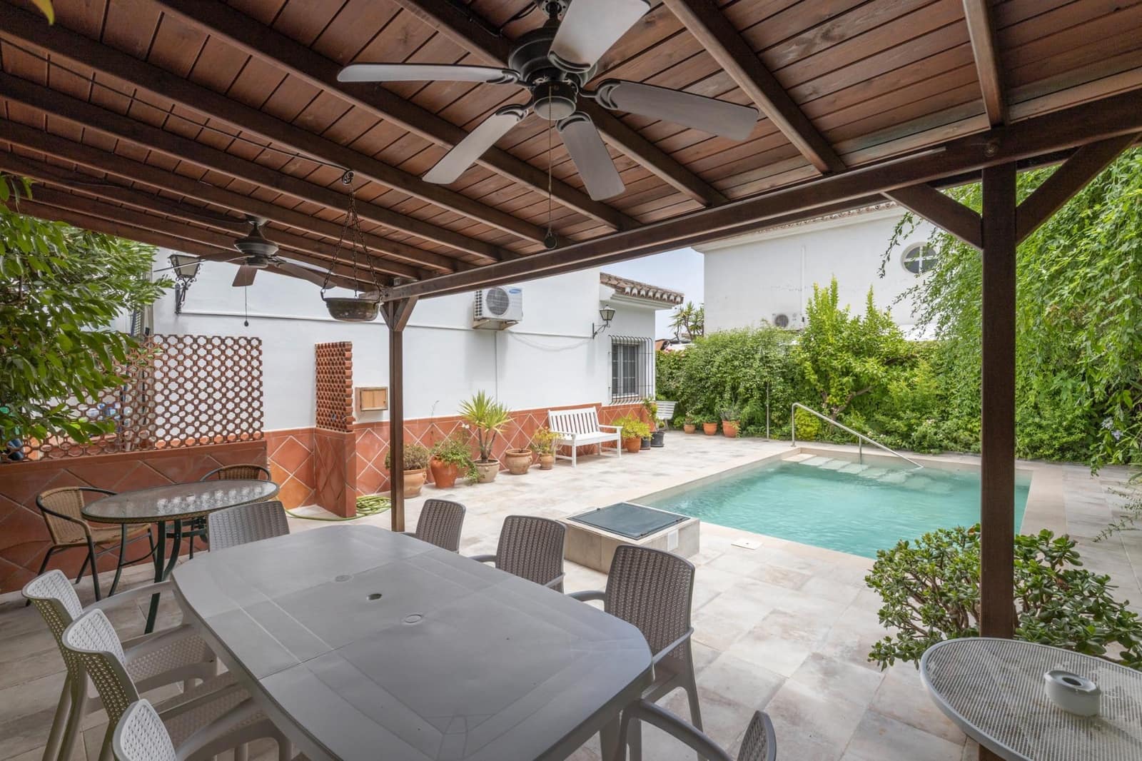 4 camera da letto Villa in vendita in La Zubia con piscina garage - 369.000 € (Rif: 9997251)