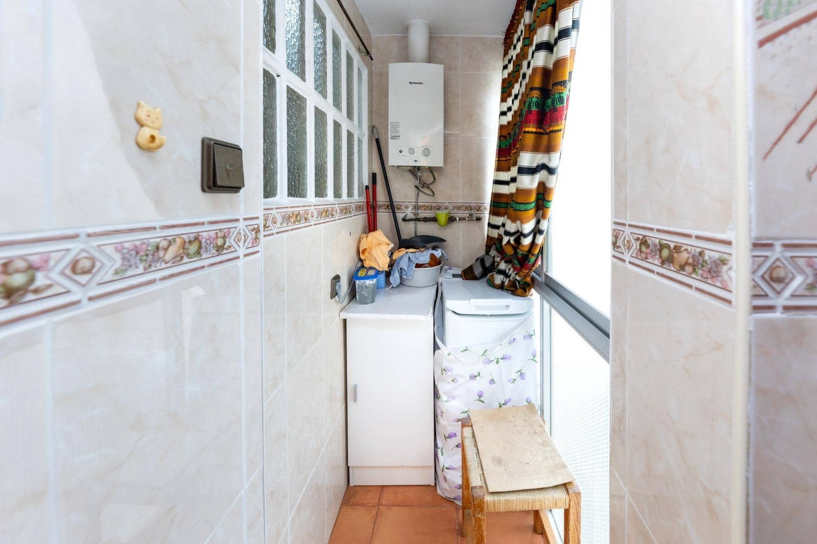 4 slaapkamer Flat te koop in Granada stad - € 253.000 (Ref: 9997252)