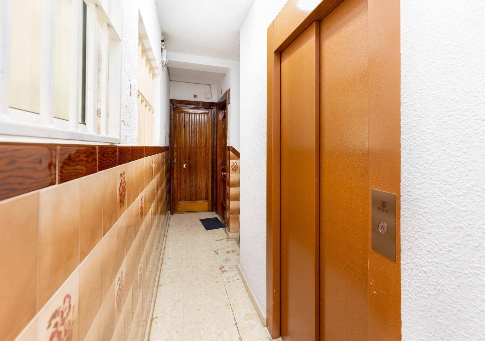 4 slaapkamer Flat te koop in Granada stad - € 253.000 (Ref: 9997252)