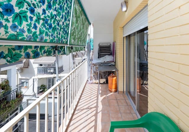 4 slaapkamer Flat te koop in Granada stad - € 253.000 (Ref: 9997252)