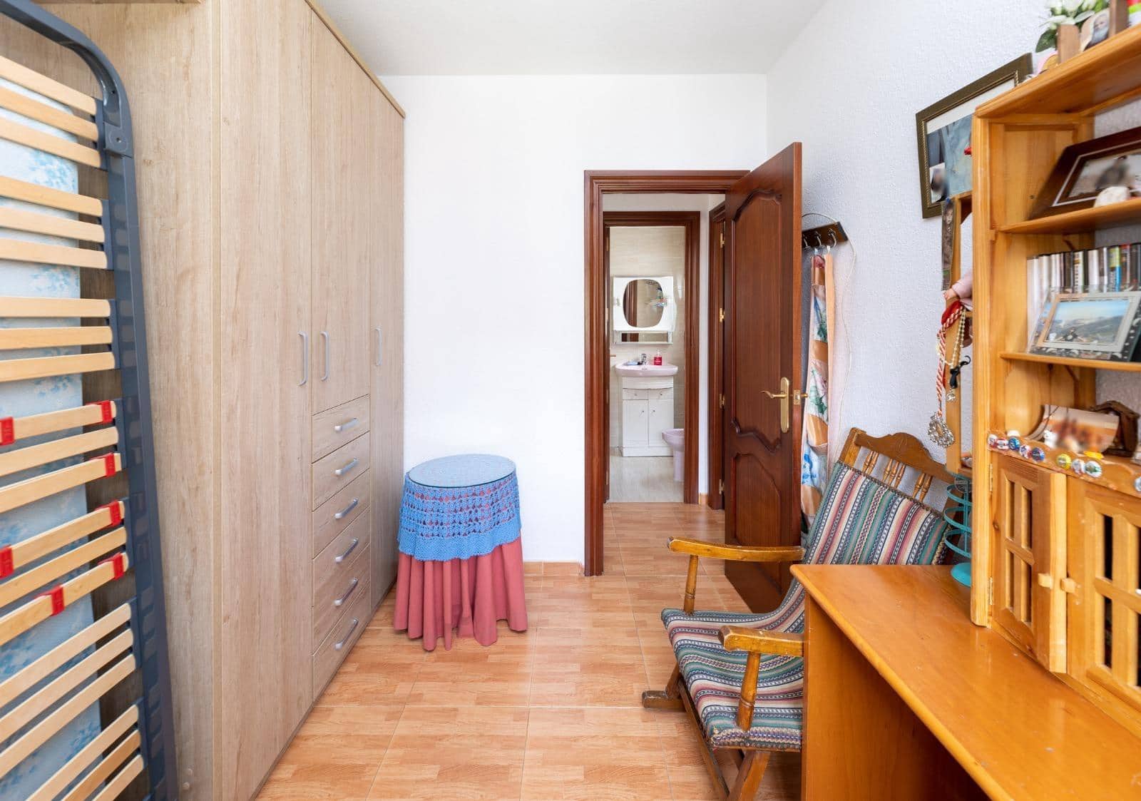 4 slaapkamer Flat te koop in Granada stad - € 253.000 (Ref: 9997252)