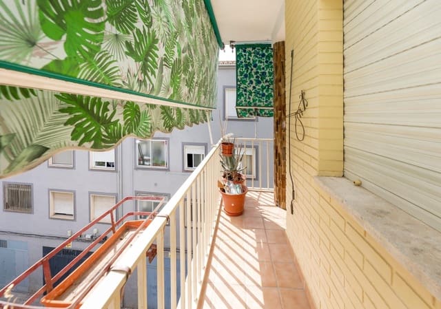 4 slaapkamer Flat te koop in Granada stad - € 253.000 (Ref: 9997252)