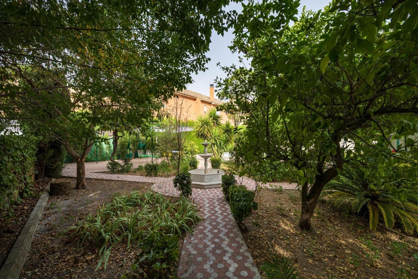 4 soveværelse Villa til salg i Armilla med swimmingpool garage - € 579.000 (Ref: 9997254)