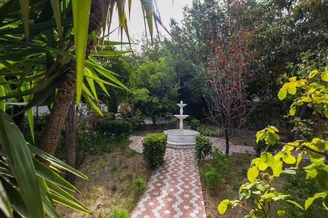 4 soveværelse Villa til salg i Armilla med swimmingpool garage - € 579.000 (Ref: 9997254)