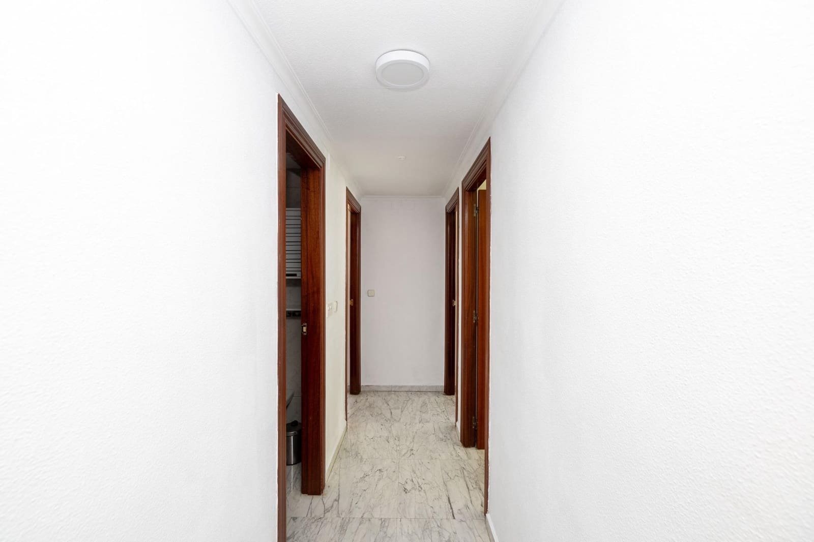 4 slaapkamer Flat te koop in Granada stad - € 369.000 (Ref: 9998942)