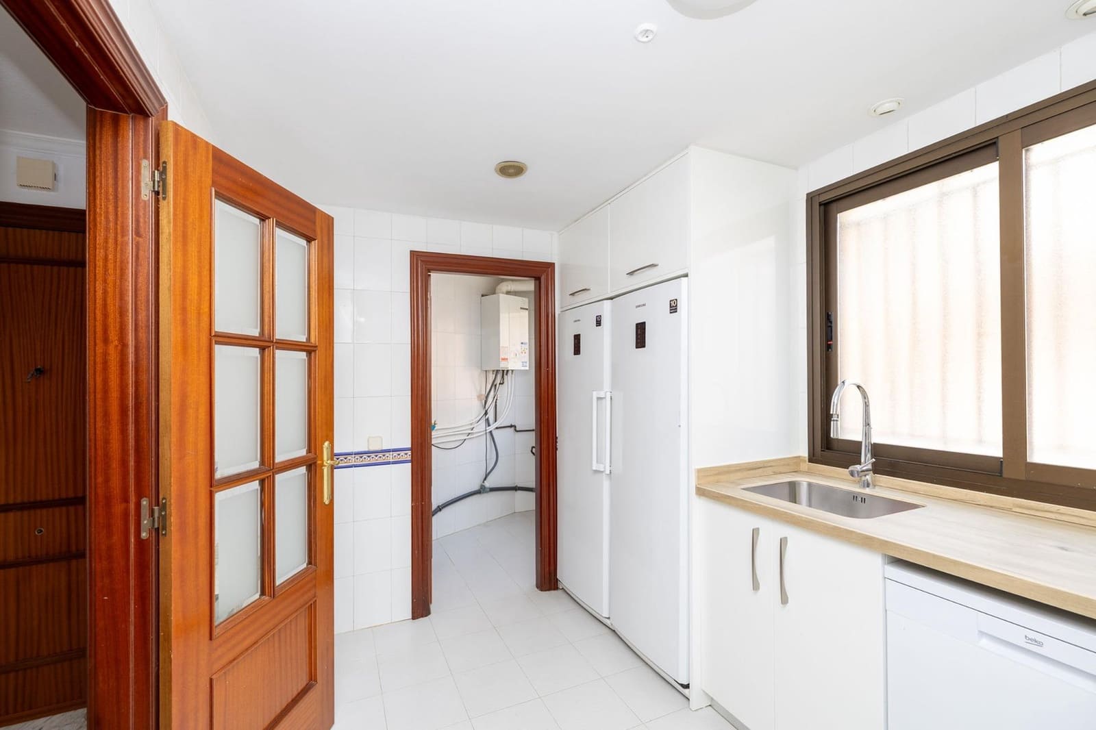 4 slaapkamer Flat te koop in Granada stad - € 369.000 (Ref: 9998942)