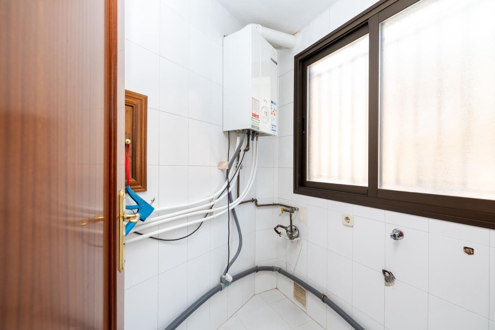 4 slaapkamer Flat te koop in Granada stad - € 369.000 (Ref: 9998942)