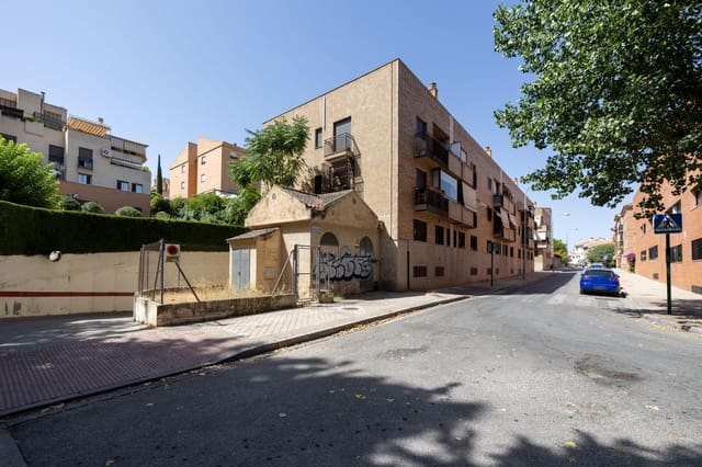 4 slaapkamer Flat te koop in Granada stad - € 369.000 (Ref: 9998942)