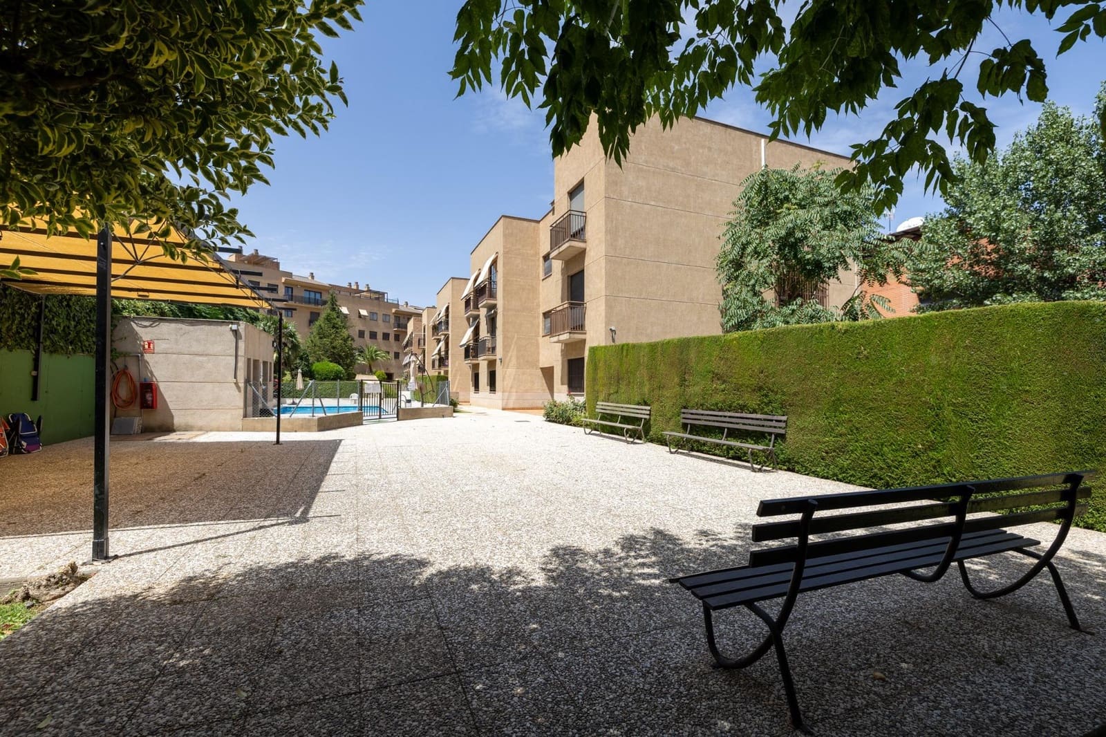 4 slaapkamer Flat te koop in Granada stad - € 369.000 (Ref: 9998942)