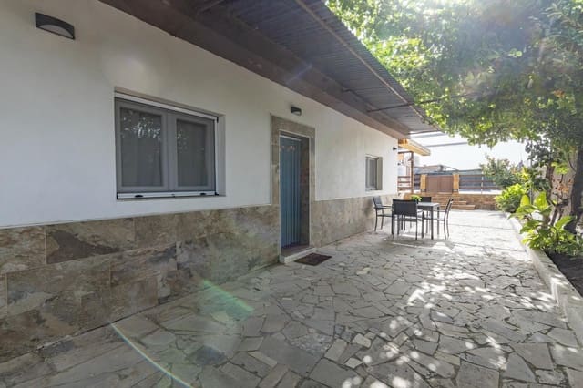 2 soverom Finca/Herregård til salgs i Pinos Puente med svømmebasseng garasje - € 179 900 (Ref: 9998943)