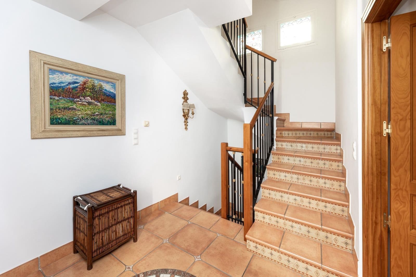 6 Zimmer Villa zu verkaufen in Granada Stadt mit Pool - 640.000 € (Ref: 9998944)