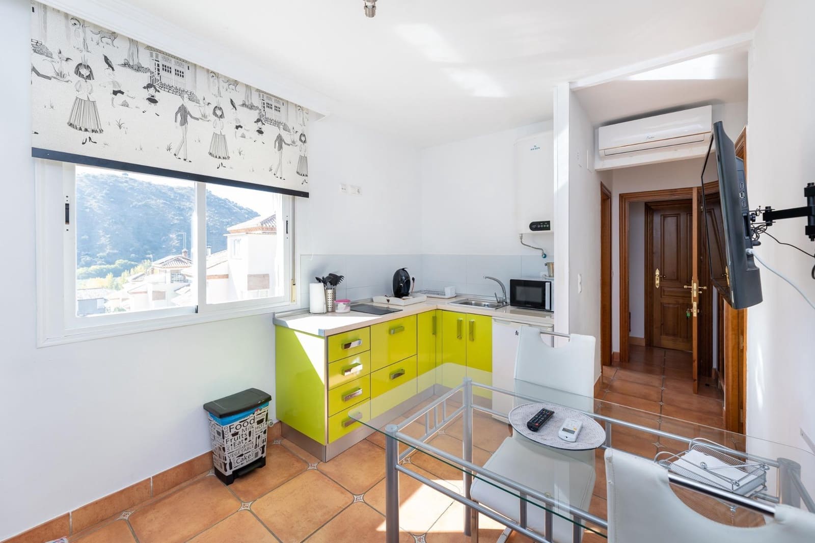 6 Zimmer Villa zu verkaufen in Granada Stadt mit Pool - 640.000 € (Ref: 9998944)